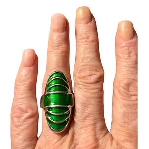 Stainless Steel and Green Enamel Ring Shape Covers  Knuckle Approximate Sz 8.50